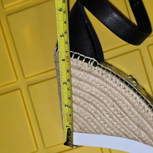 NWOT Charles By Charles David Multiple Sizes Available - Picture 3 of 3